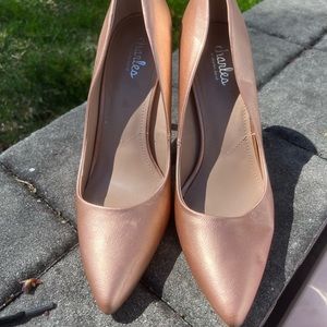 Charles David pumps Rose Gold color